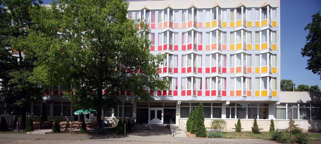 In Hotel Hajdúszoboszló Exteriör bild