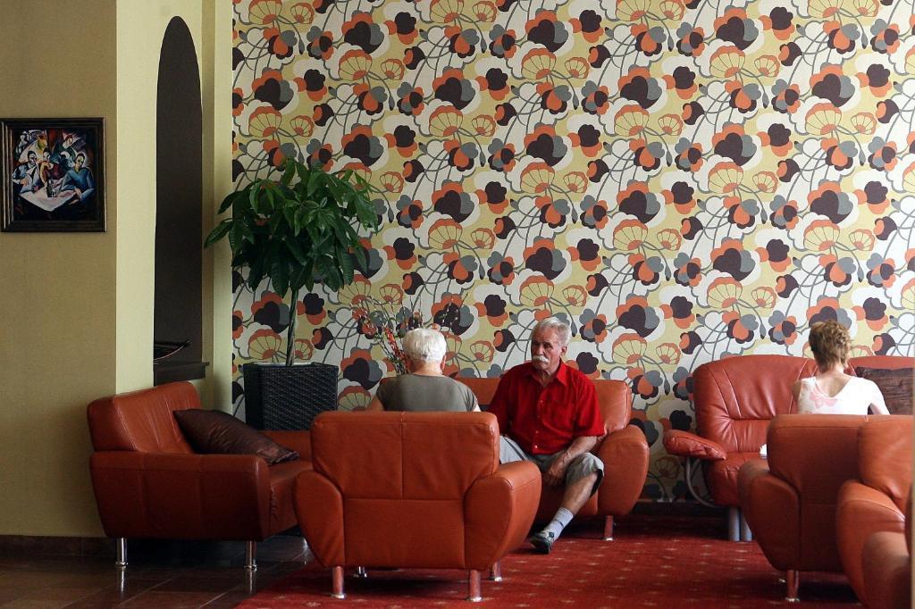In Hotel Hajdúszoboszló Exteriör bild
